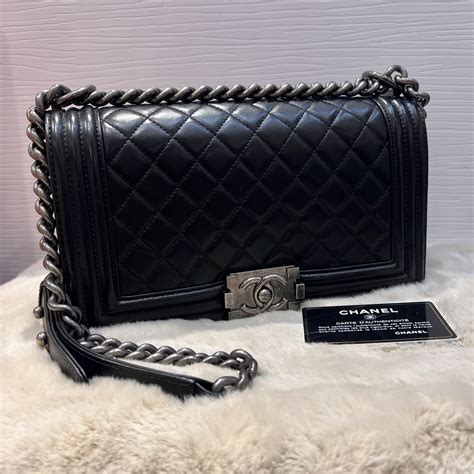 chanel boy 25價格|Boy chanel大型口蓋包, 小牛皮、釕金屬.